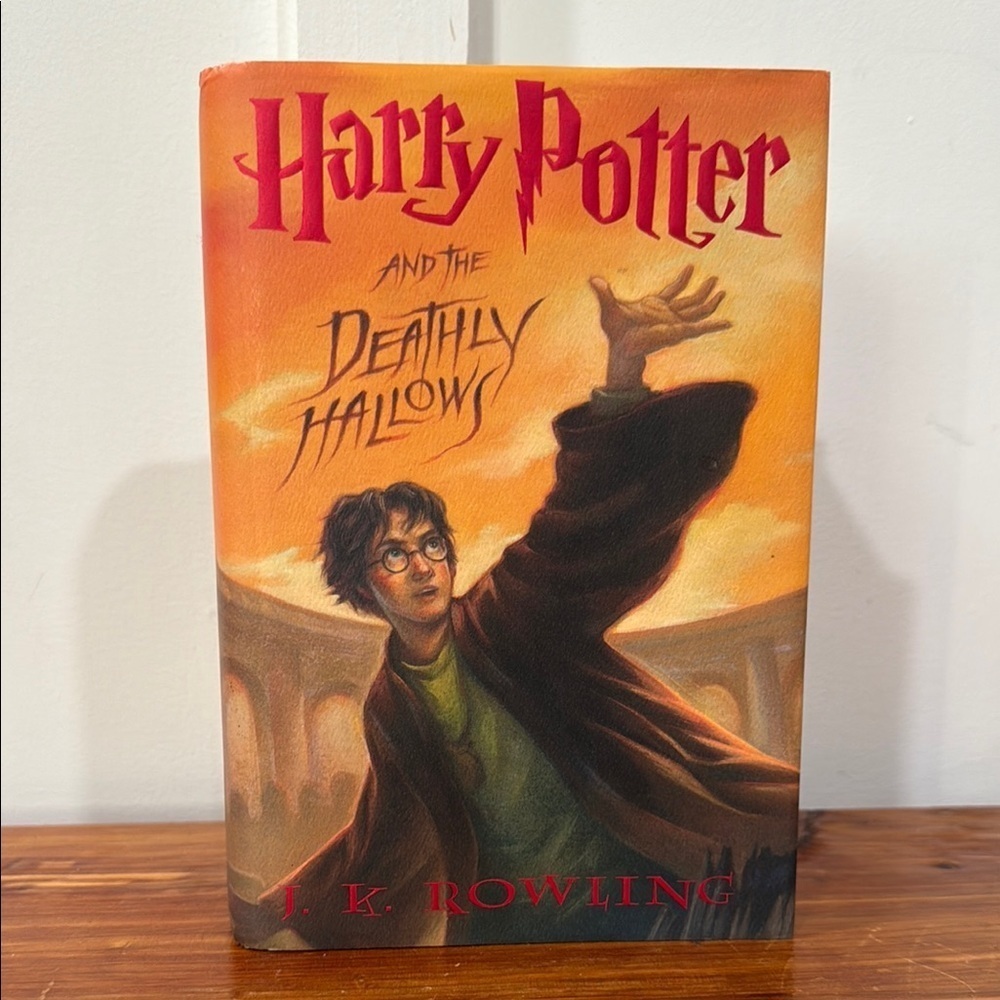 Harry Potter and the Deathly Hallows Hardback Book